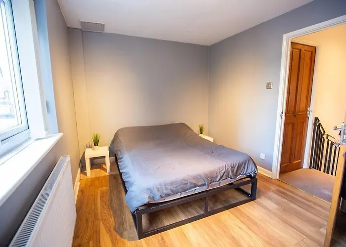 Entire 1 Bedroom House In Manchester